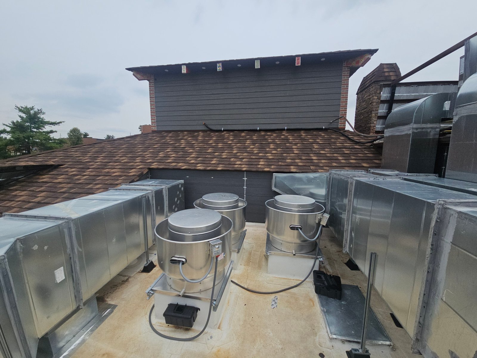 rooftop exhaust fans