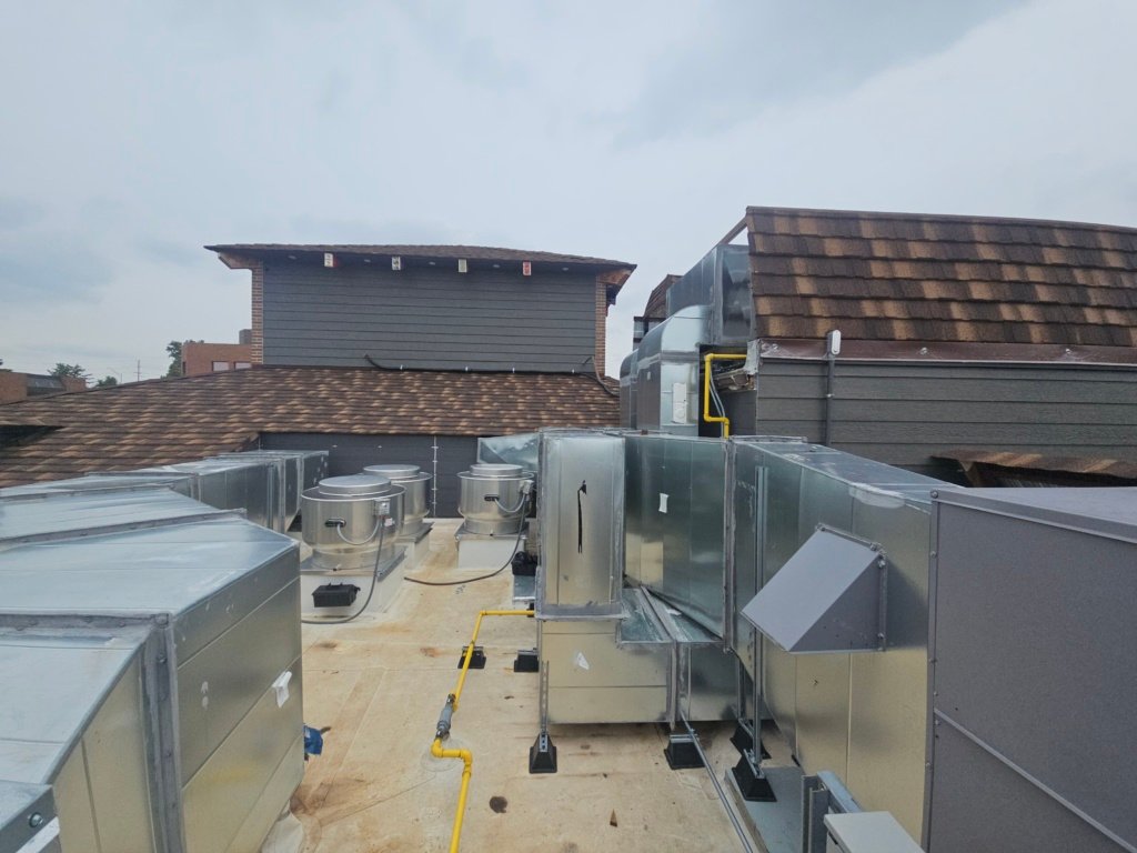 Mexican Barrel House rooftop exhaust system installation